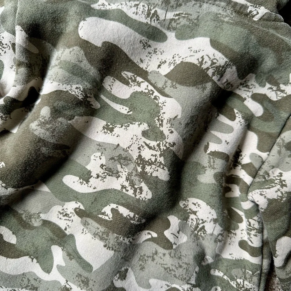 Carhartt Toddler Green Camo Hoodie - Picture 7 of 7
